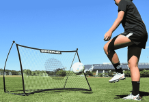 Half-volley là gì? Tìm hiểu kỹ thuật sút bóng nửa nảy trong bóng đá Half-volley